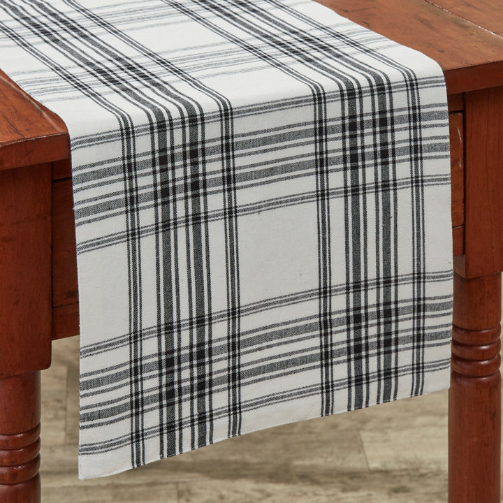 Onyx & Ivory Table Runner