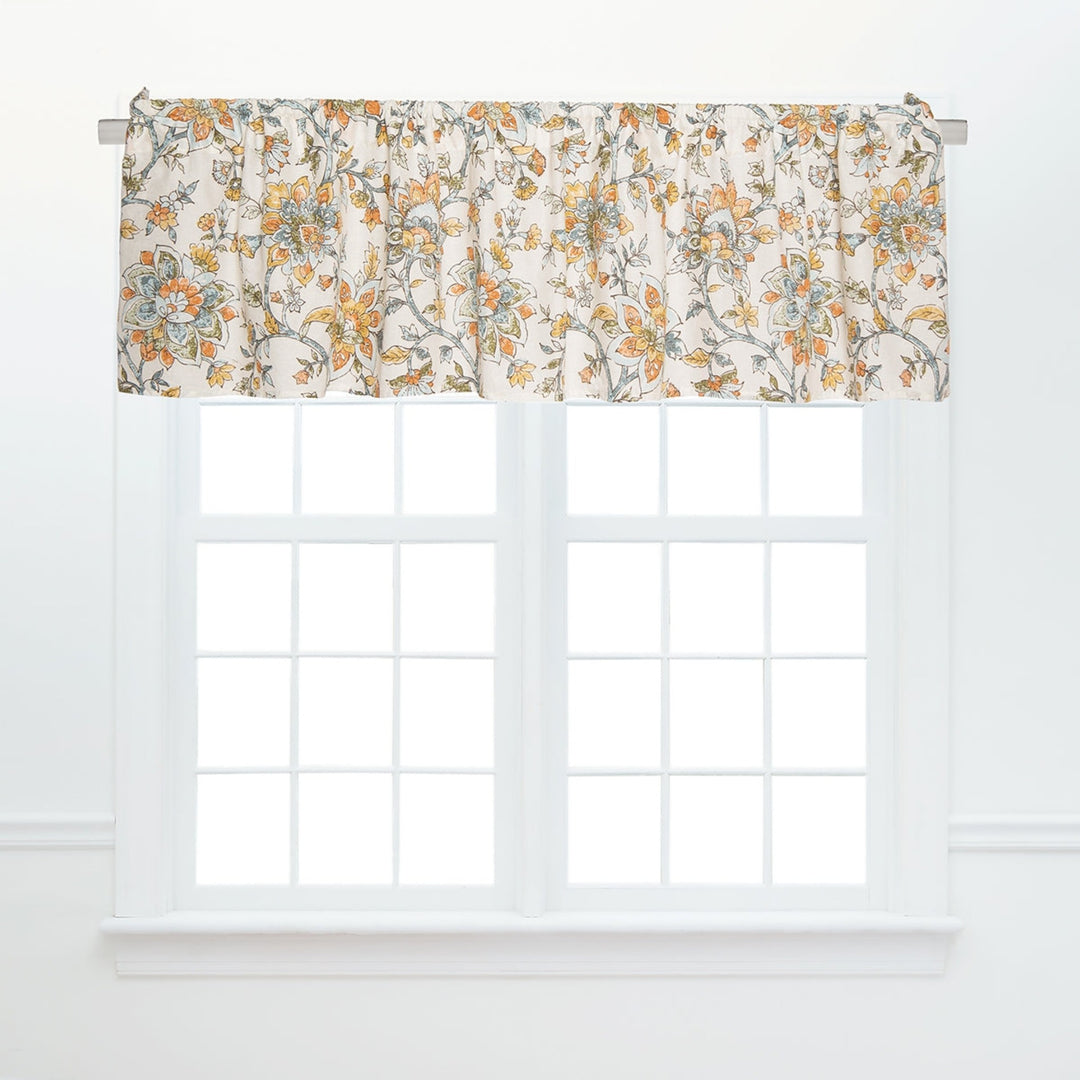 Ainsley Valance