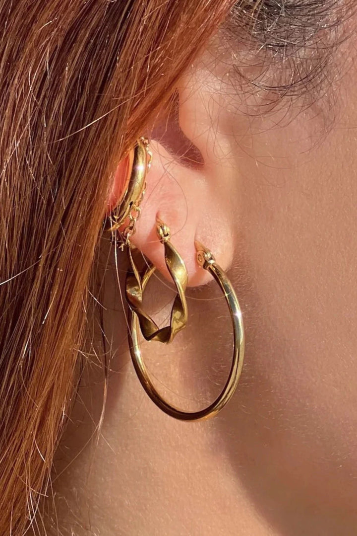 Ellie Vail - Laurette Medium Hoop Earring