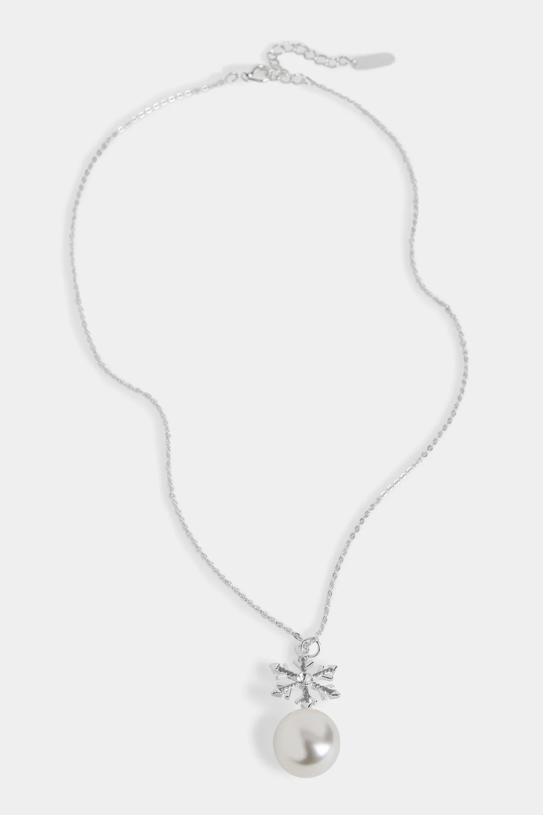 Snowflake Pearl Necklace