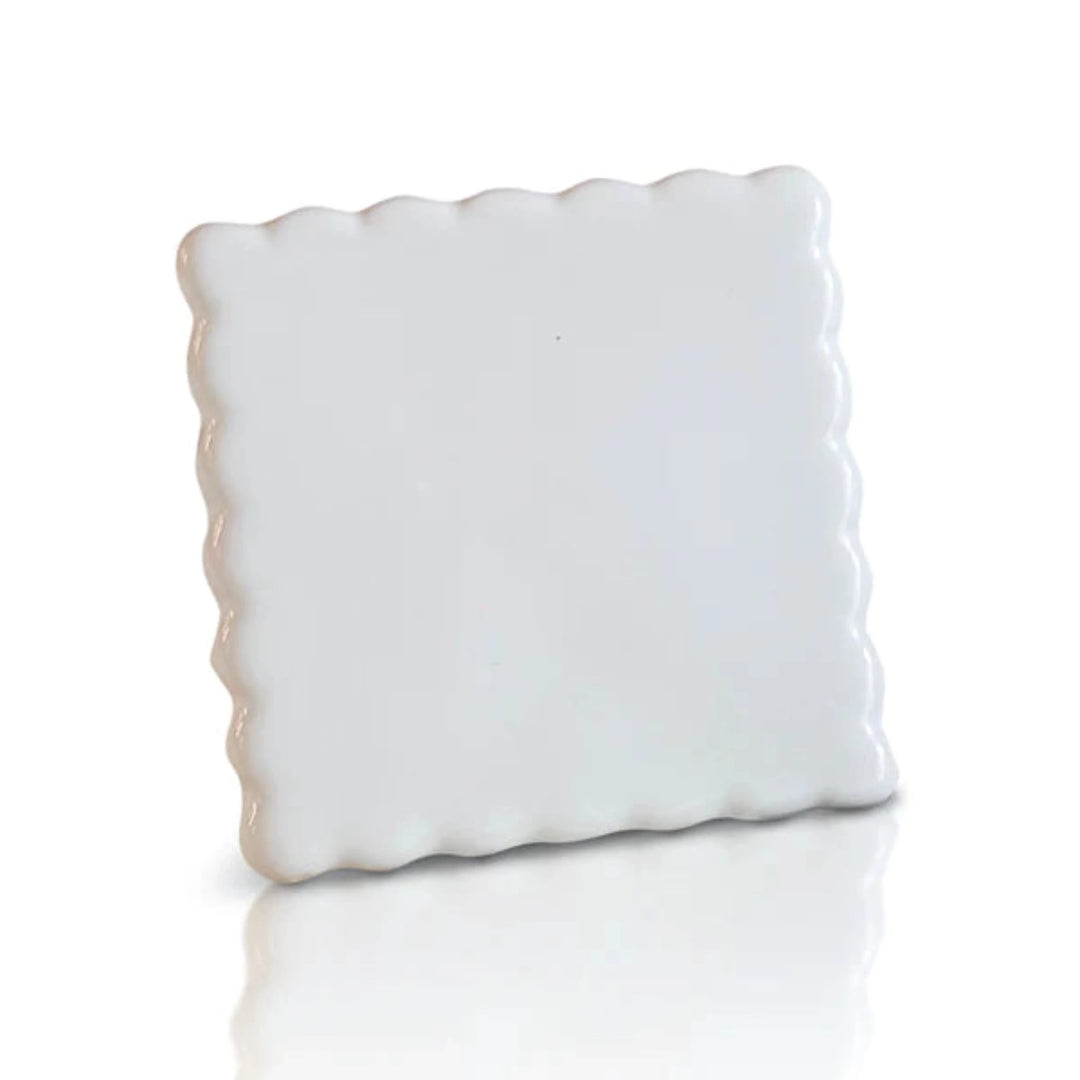 Nora Fleming Simple Scalloped Sign