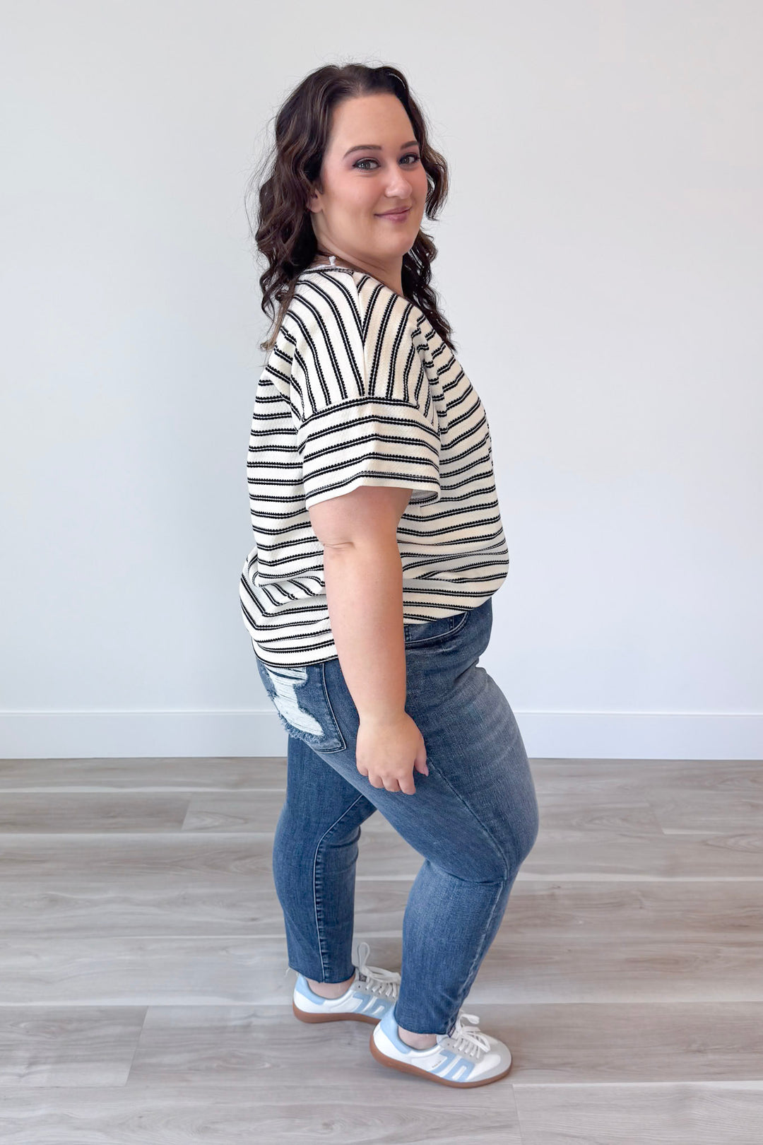 All About Cozy Top Curvy