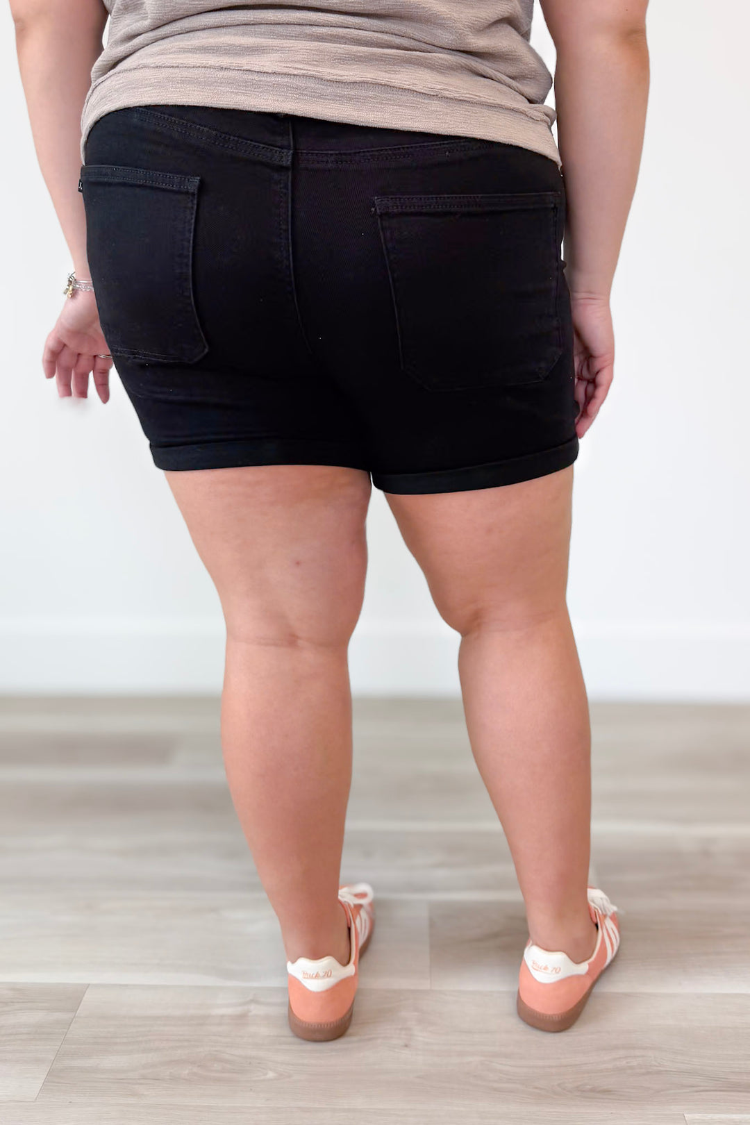 Judy Blue Perfect Balance Short Curvy