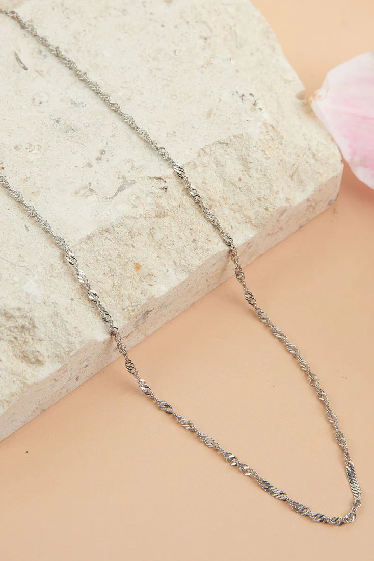 Narelle Waterproof Twisted Chain Necklace