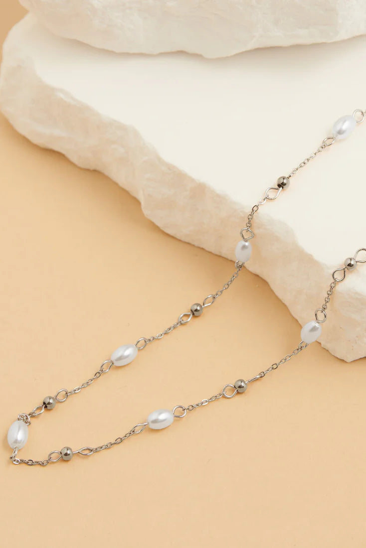 Narelle Waterproof Pearl and Bead Station Necklace