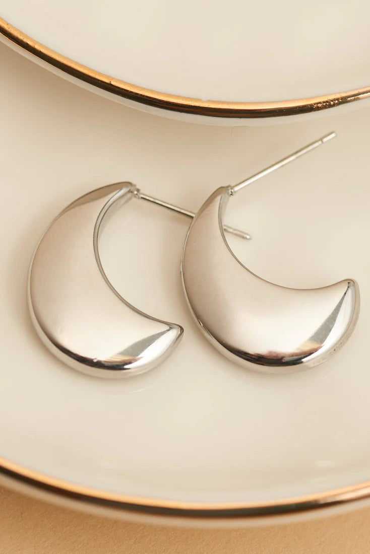 Narelle Waterproof Pointed Waterdrop Earrings