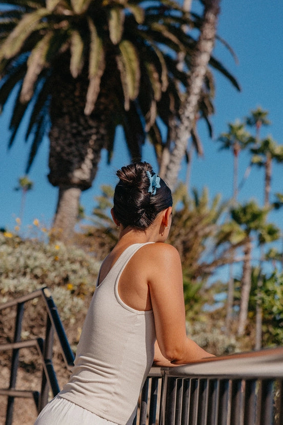 Kaxi Wavy Mini Hold Everything Claw