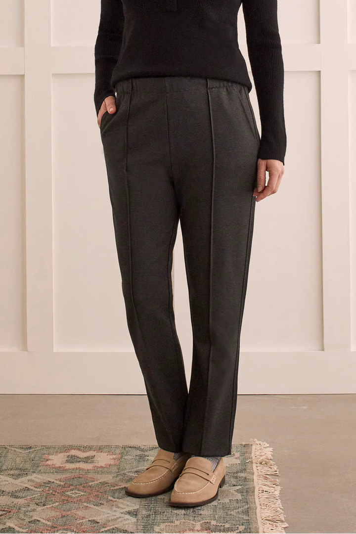 Pull on Ankle Pant w/ Pockets
