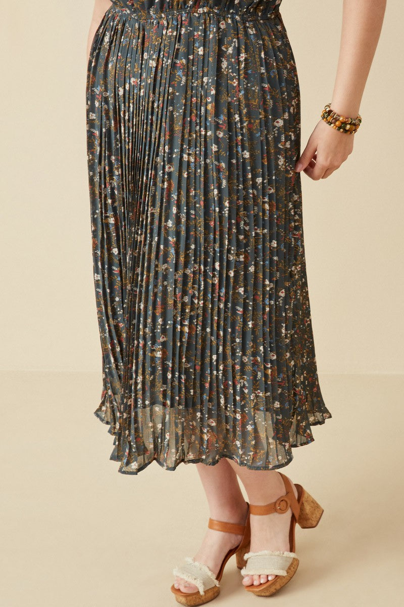 Pleated Floral Dress Curvy