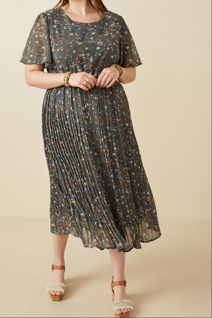Pleated Floral Dress Curvy