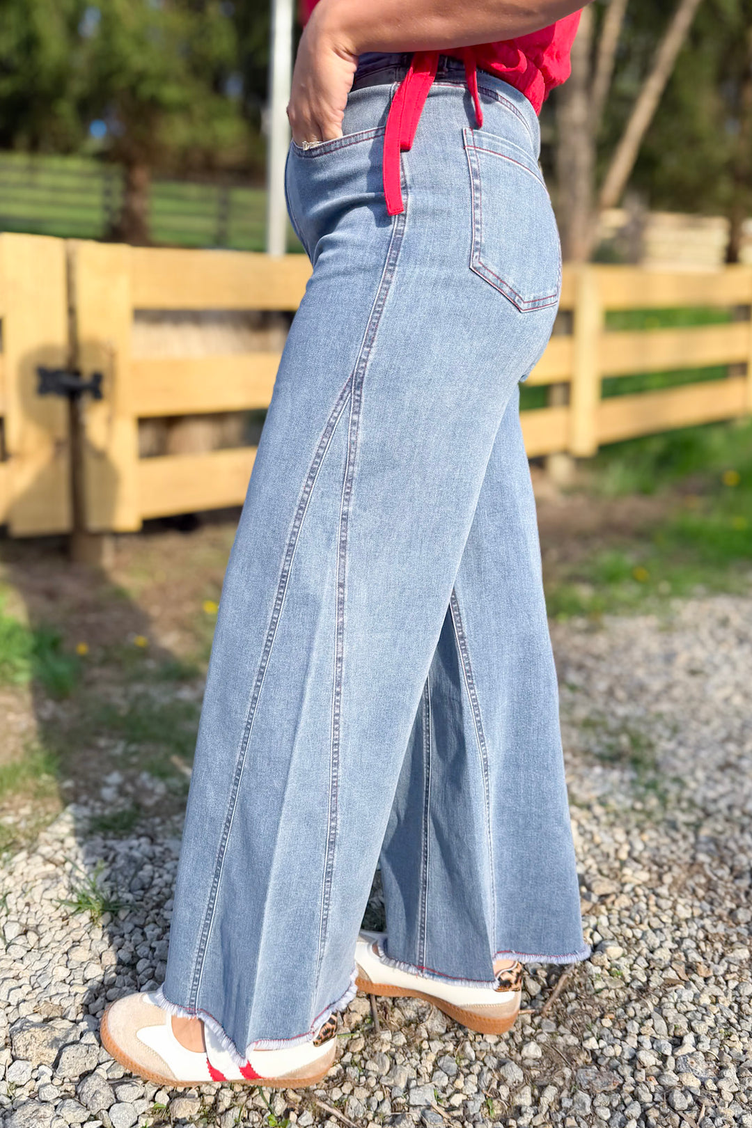 Easel Freedom Thread Denim