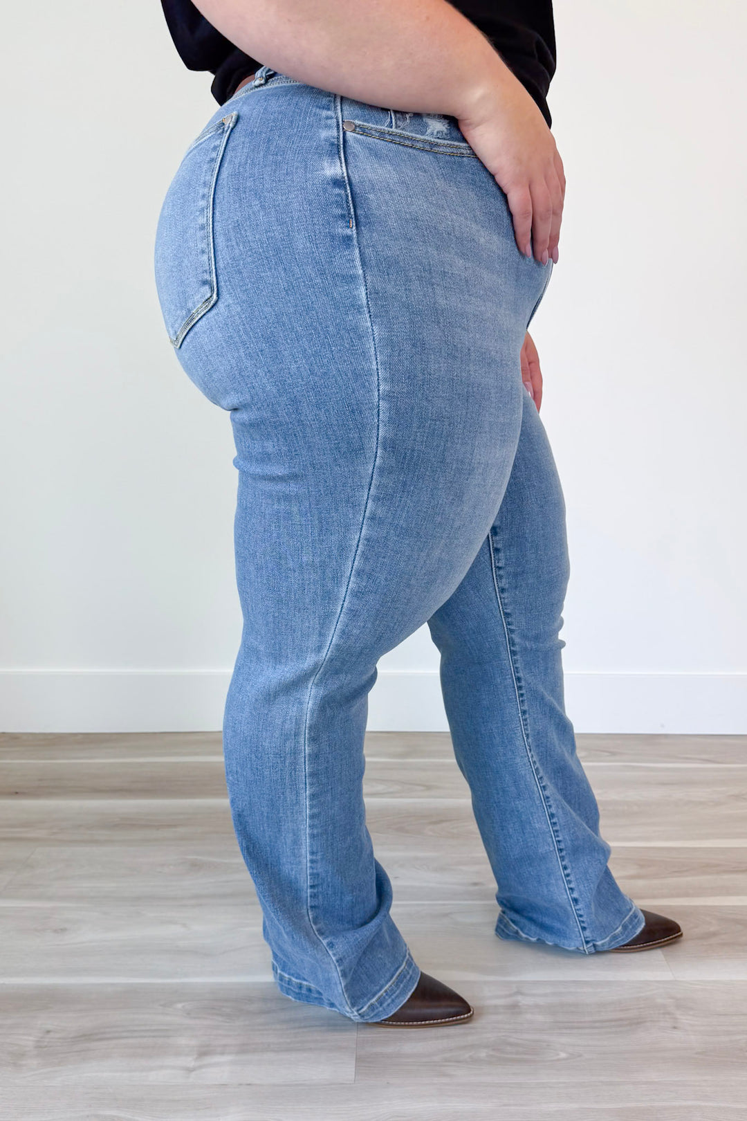 Judy Blue Let It Happen Denim Curvy