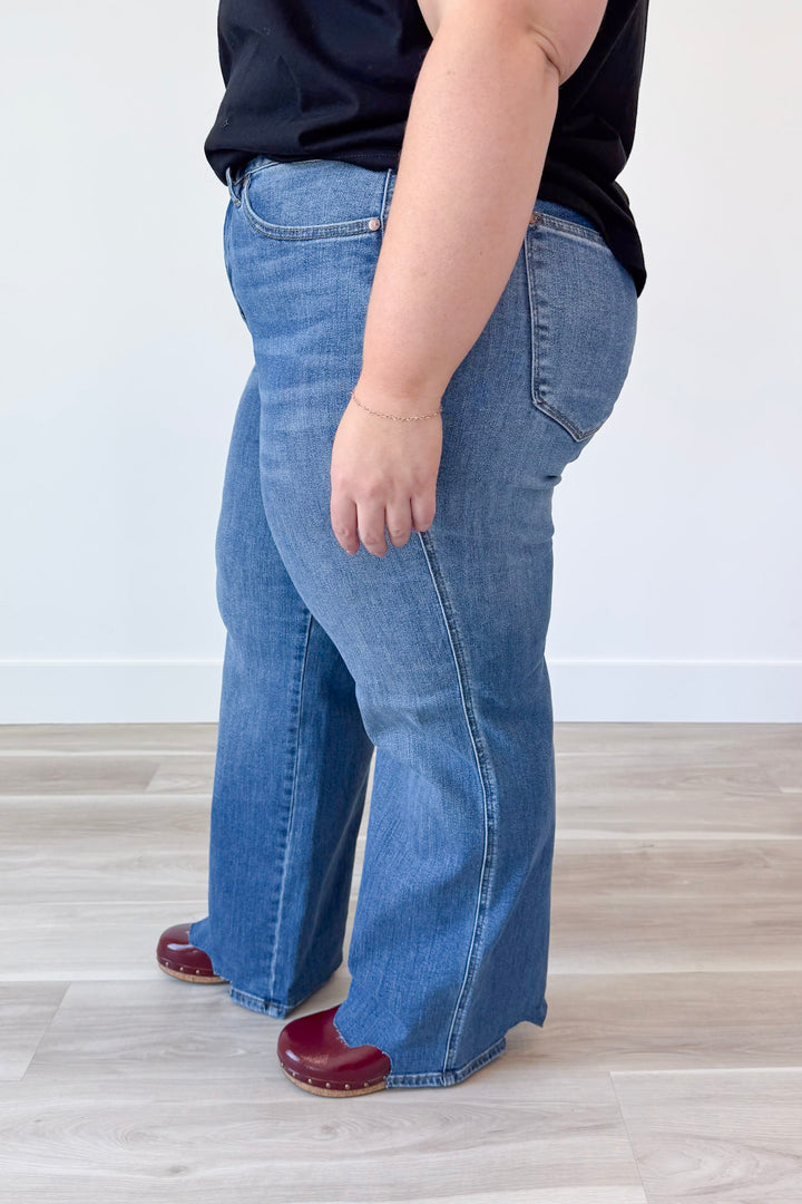 Judy Blue Rebel Denim Curvy