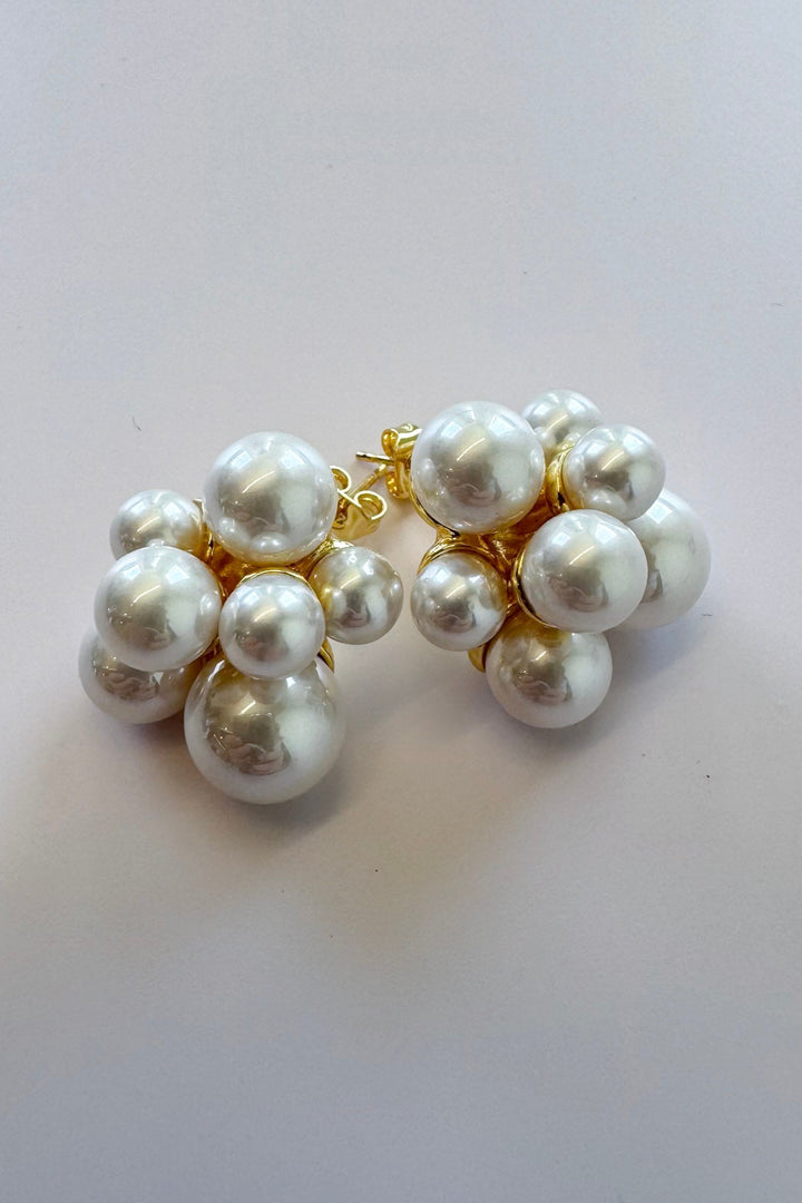 Pearl Cluster Stud