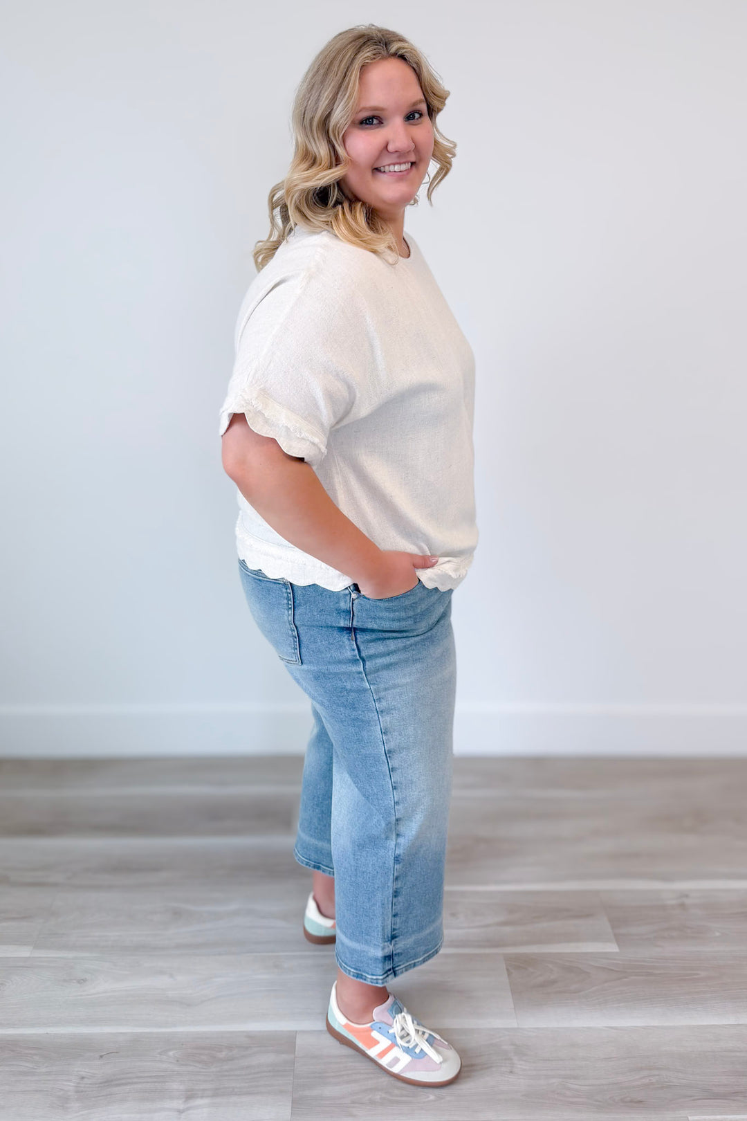 Bigger Picture Top Curvy