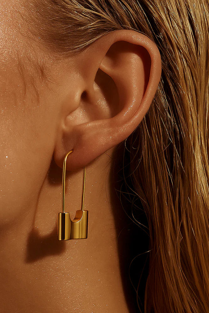 Ellie Vail Londyn Lock Earring