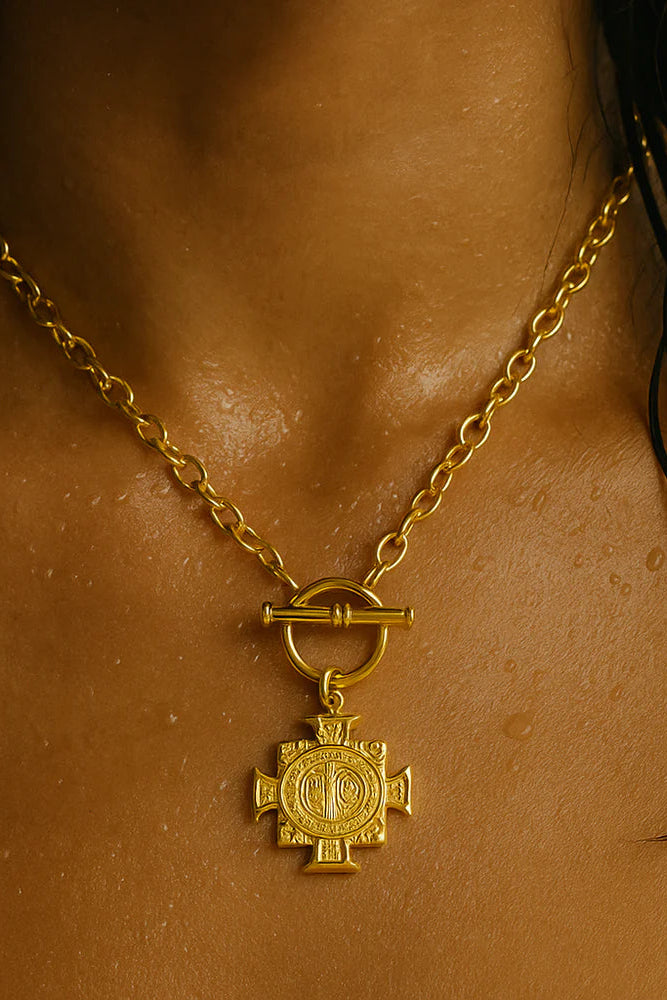 Ellie Vail Zayn Toggle Chain Cross Necklace