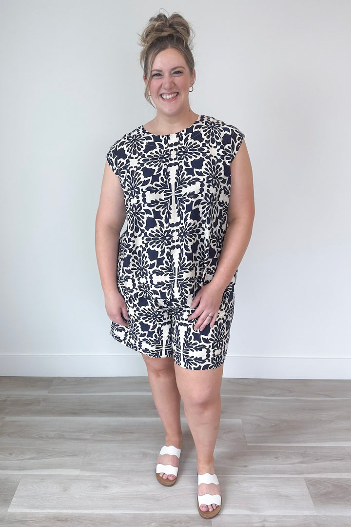 Sweetest Statement Top Curvy