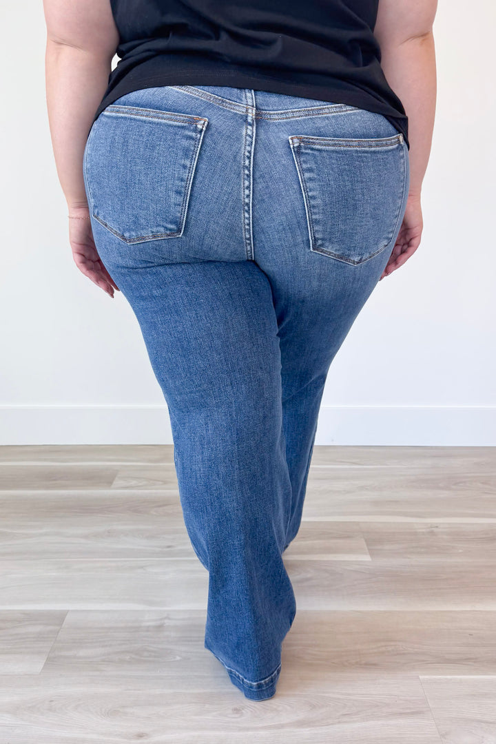 Judy Blue Spot On Denim Curvy