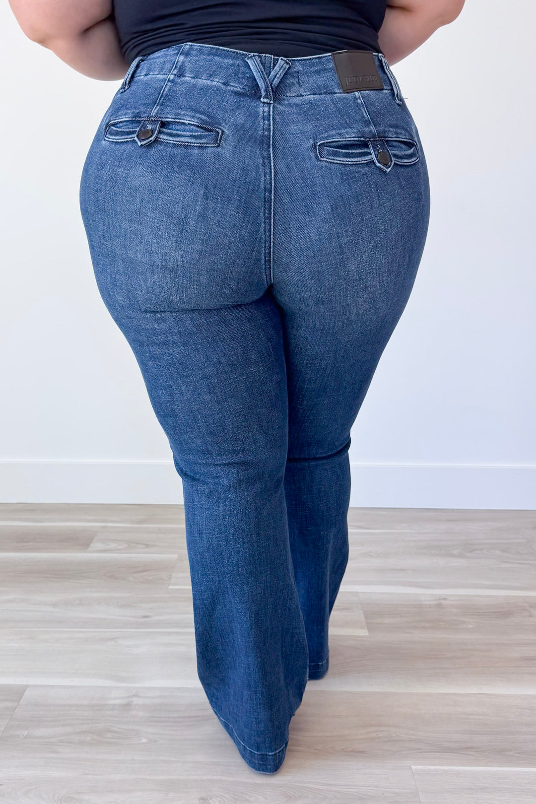 Judy Blue Star Crossed Denim Curvy