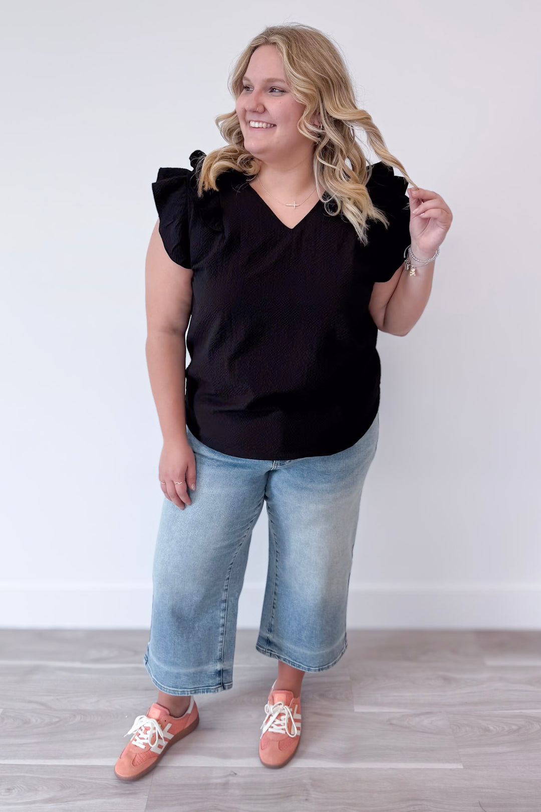 New Momentum Top Curvy