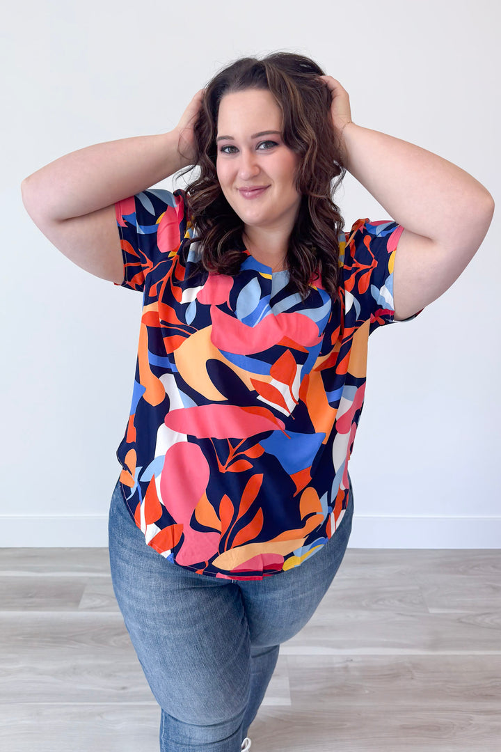 Kind Eyes Top Curvy