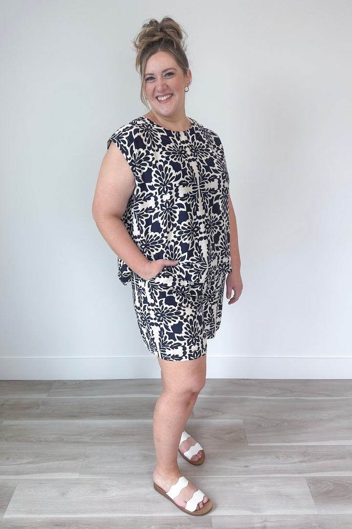 Sweetest Statement Top Curvy