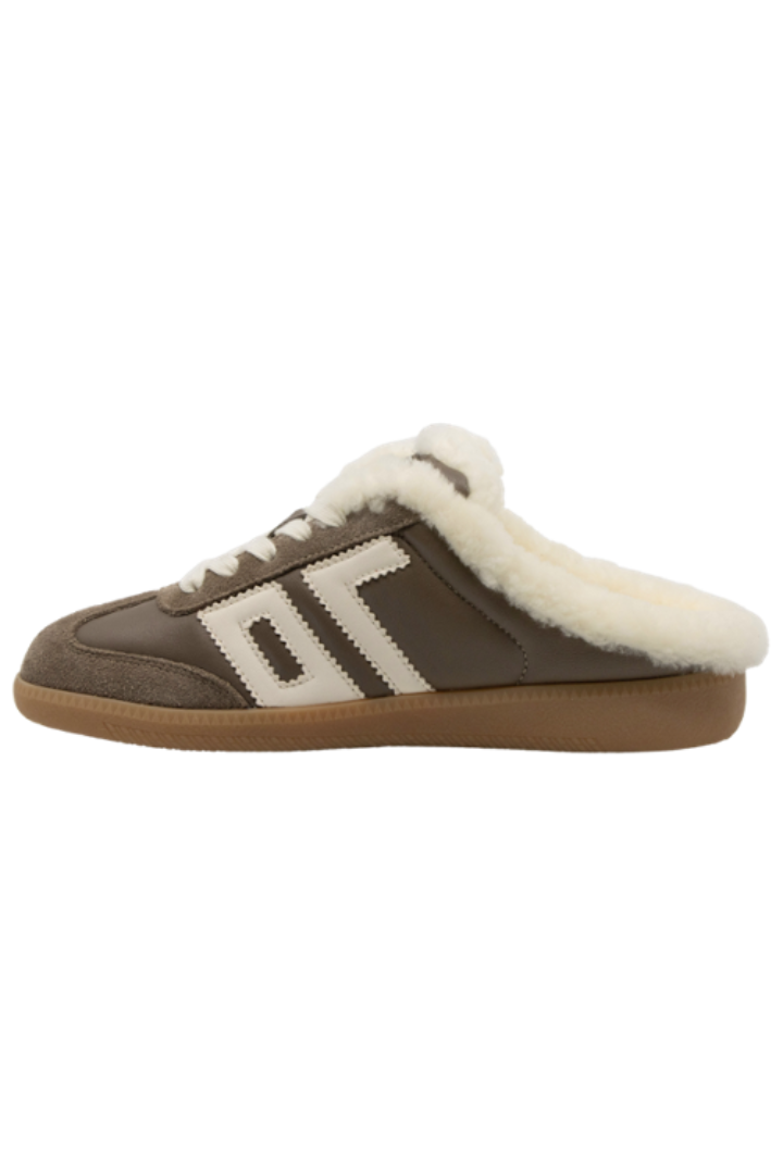 Back 70 Easter FL Sneaker