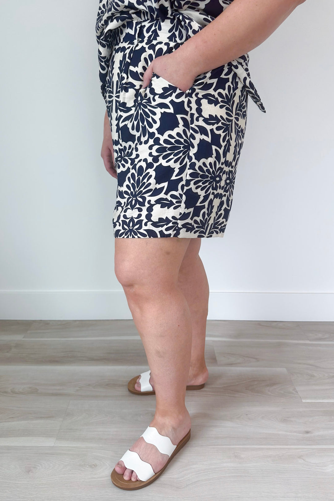Sweetest Statement Short Curvy