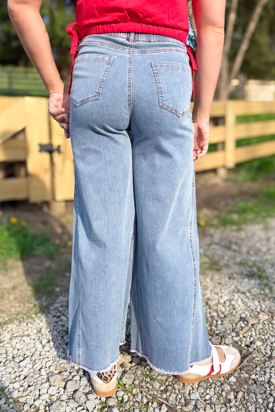 Easel Freedom Thread Denim
