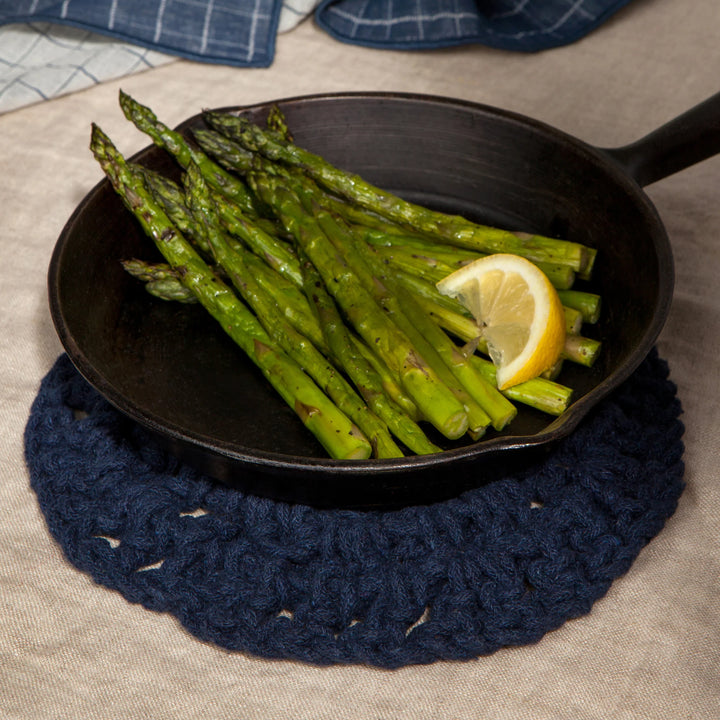 Midnight Knotted Trivet