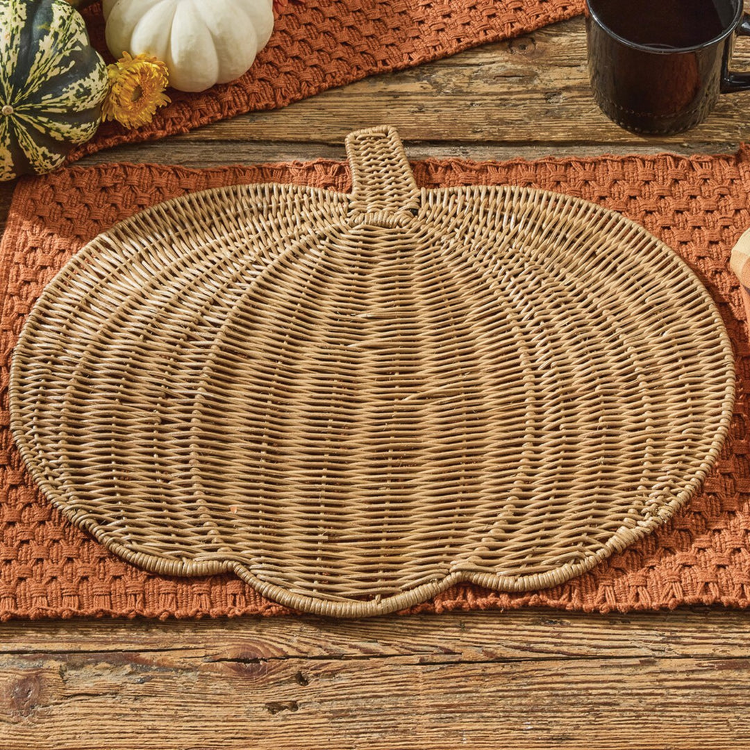 Rattan Pumpkin Charger