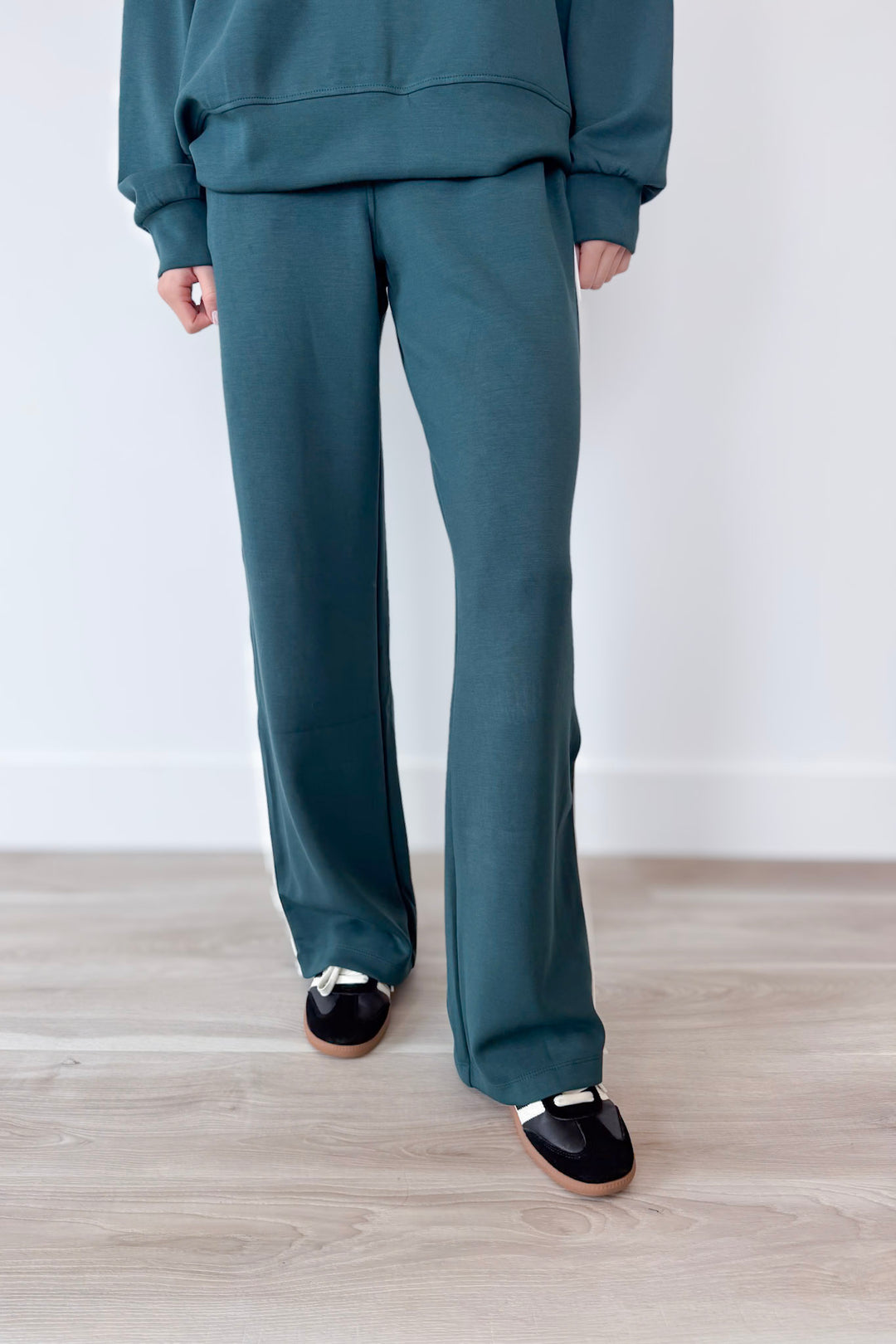 Sharp Lines Pant