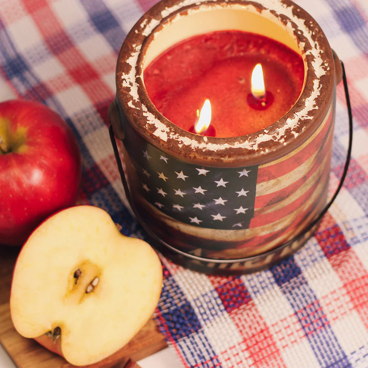 Juicy Apple America Bucket Candle