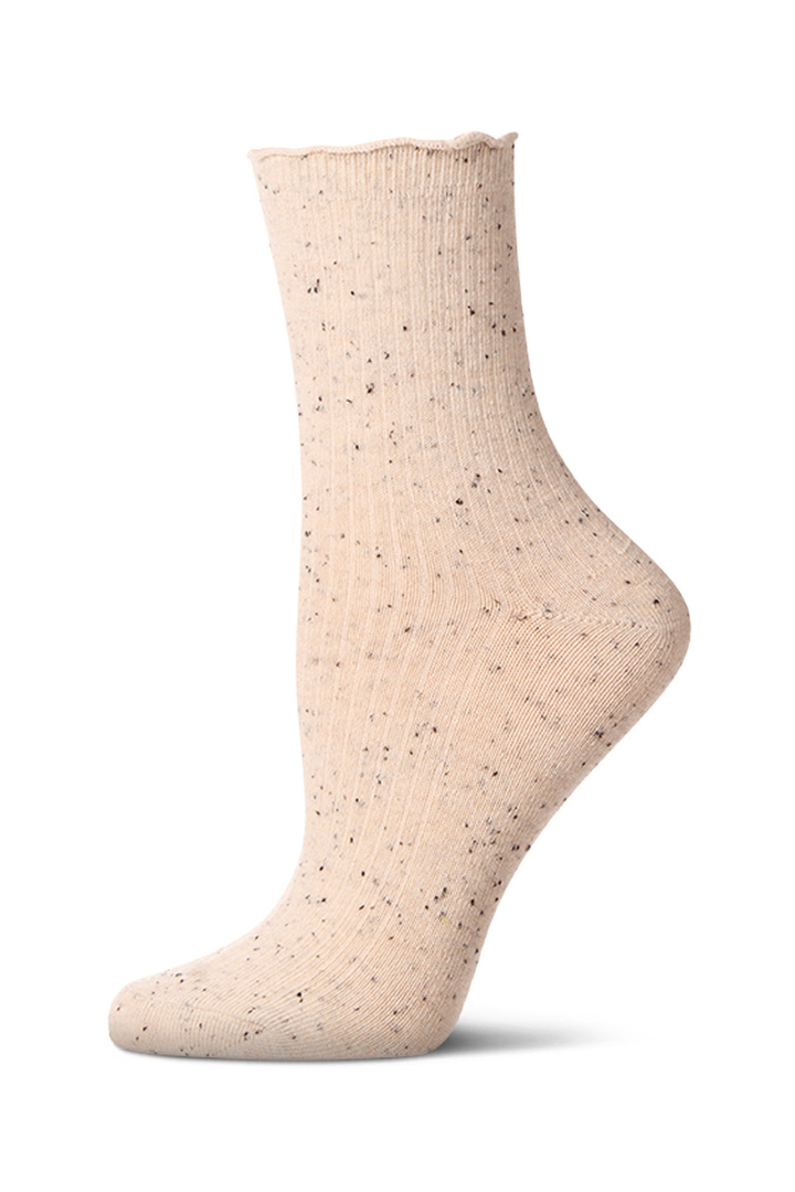 Vintage Ribbed Lettuce Edge Crew Socks
