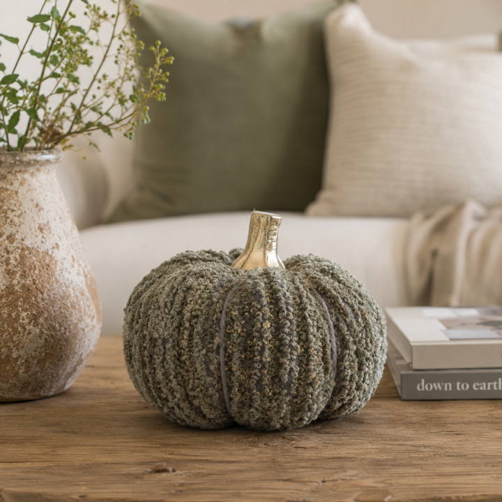 Dark Bouclé Pumpkin