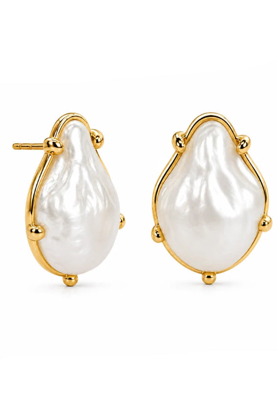 Ellie Vail Willa Oversized Baroque Pearl Earring