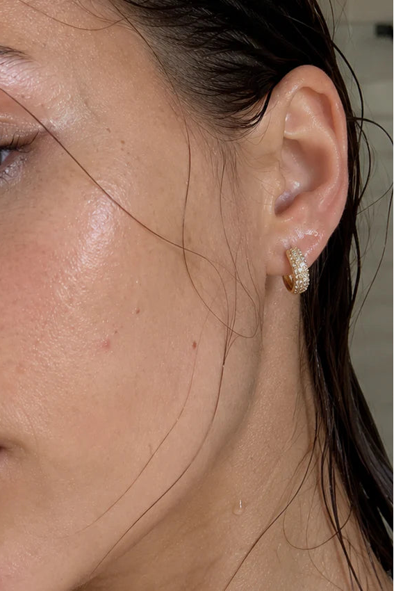 Ellie Vail Yolanda Huggie Hoop Earring