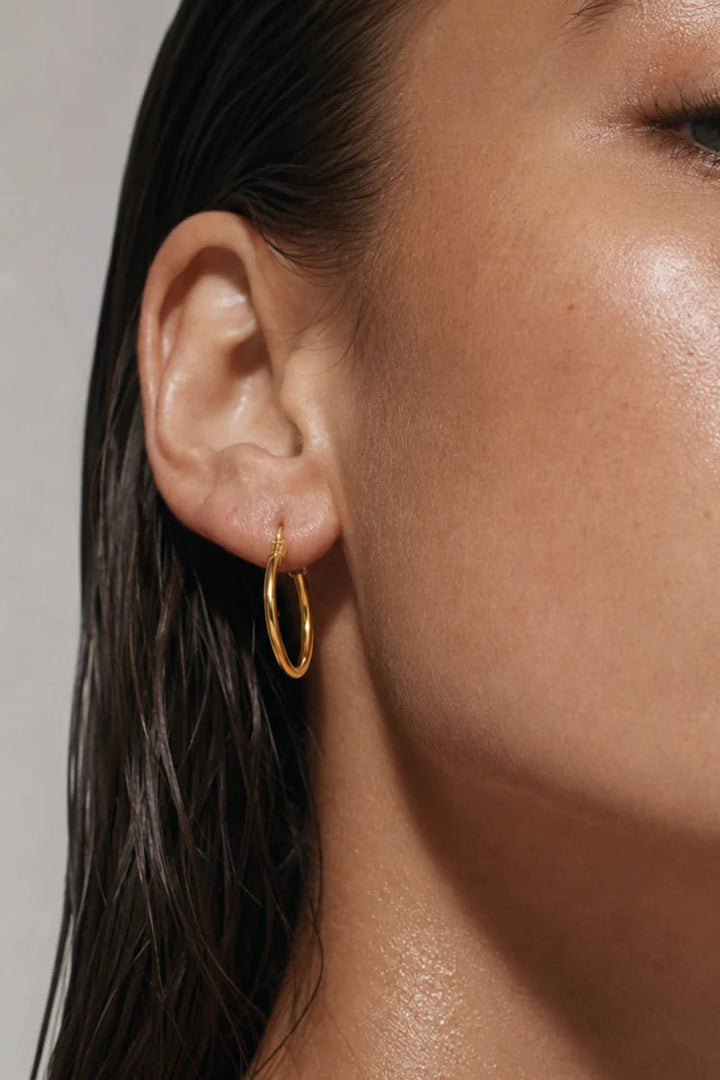 Ellie Vail Laurette Medium Hoop Earring
