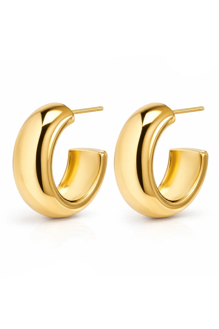 Ellie Vail Cosa Medium Hoop Earring