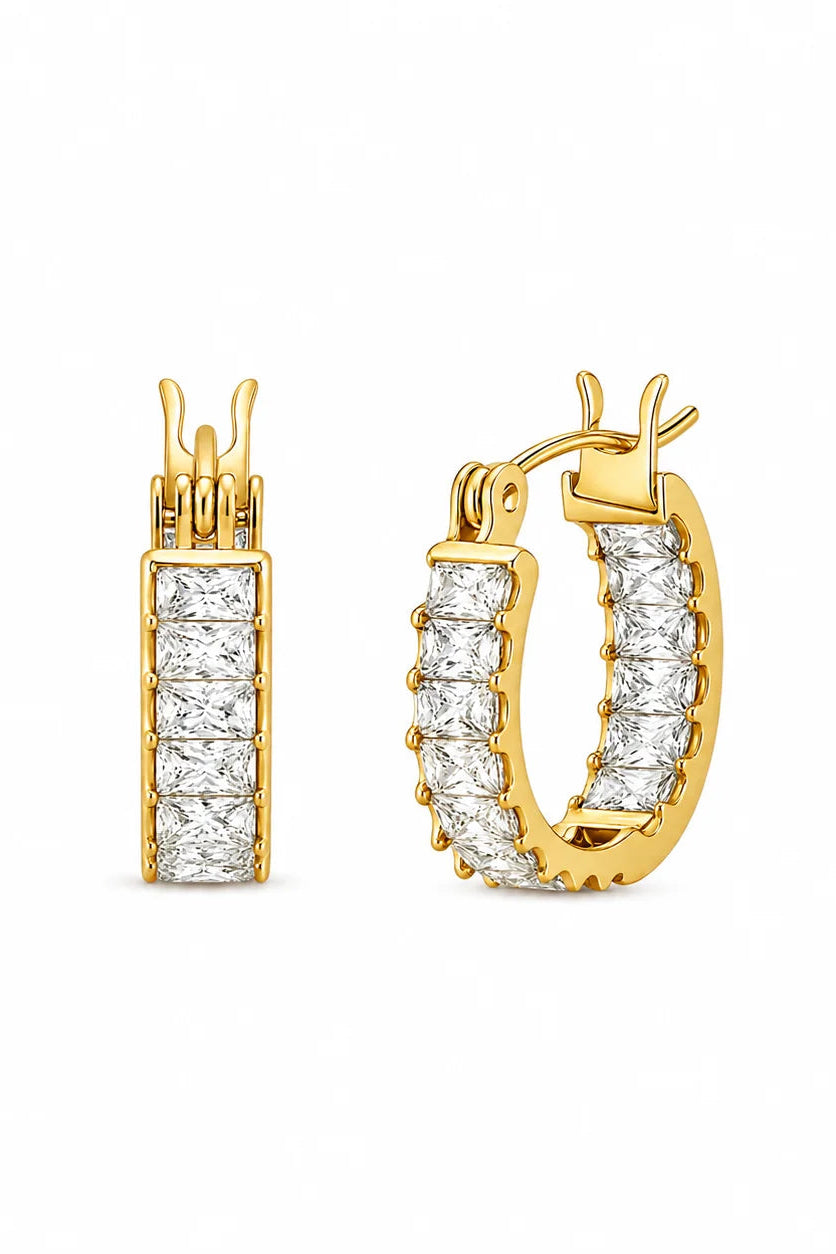 Ellie Vail Lyndsay Huggie Hoop Earring