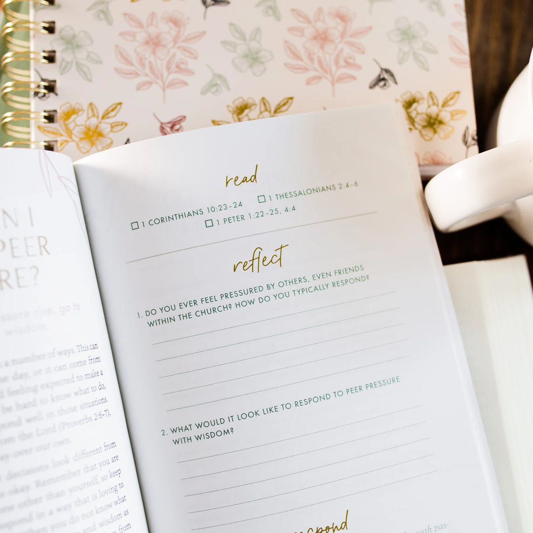 Confident In Christ: Gospel Meditations on Identity for Teens