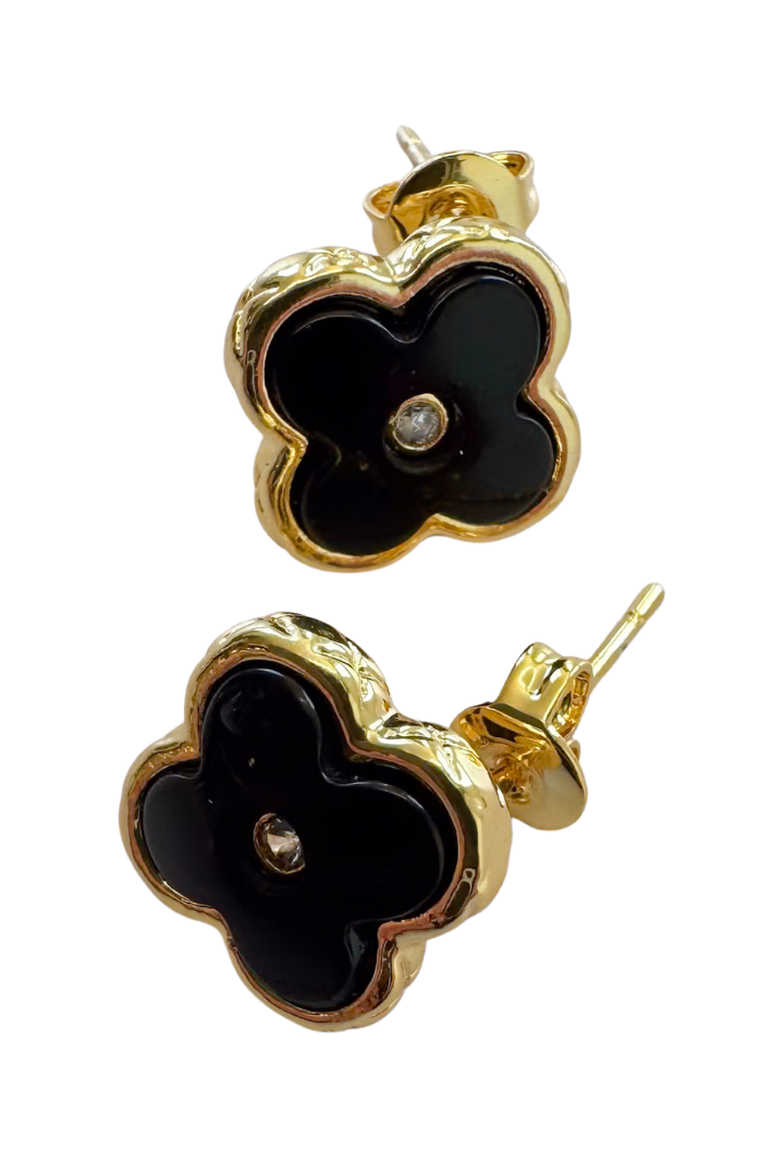 Clover Shape Stud