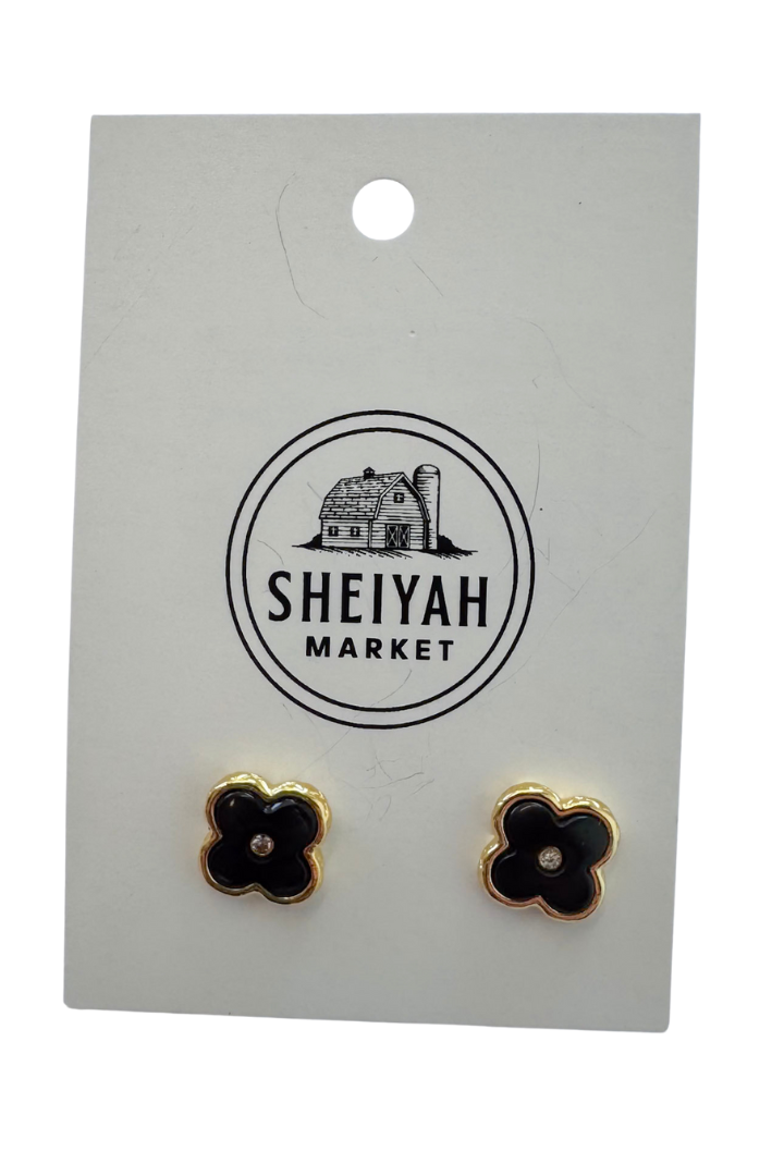 Clover Shape Stud