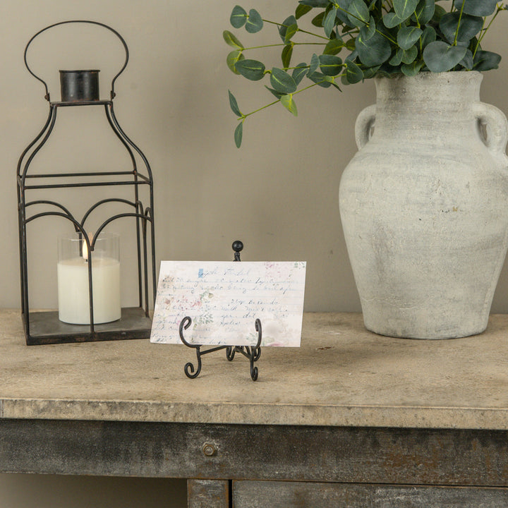 Black Scroll Easel