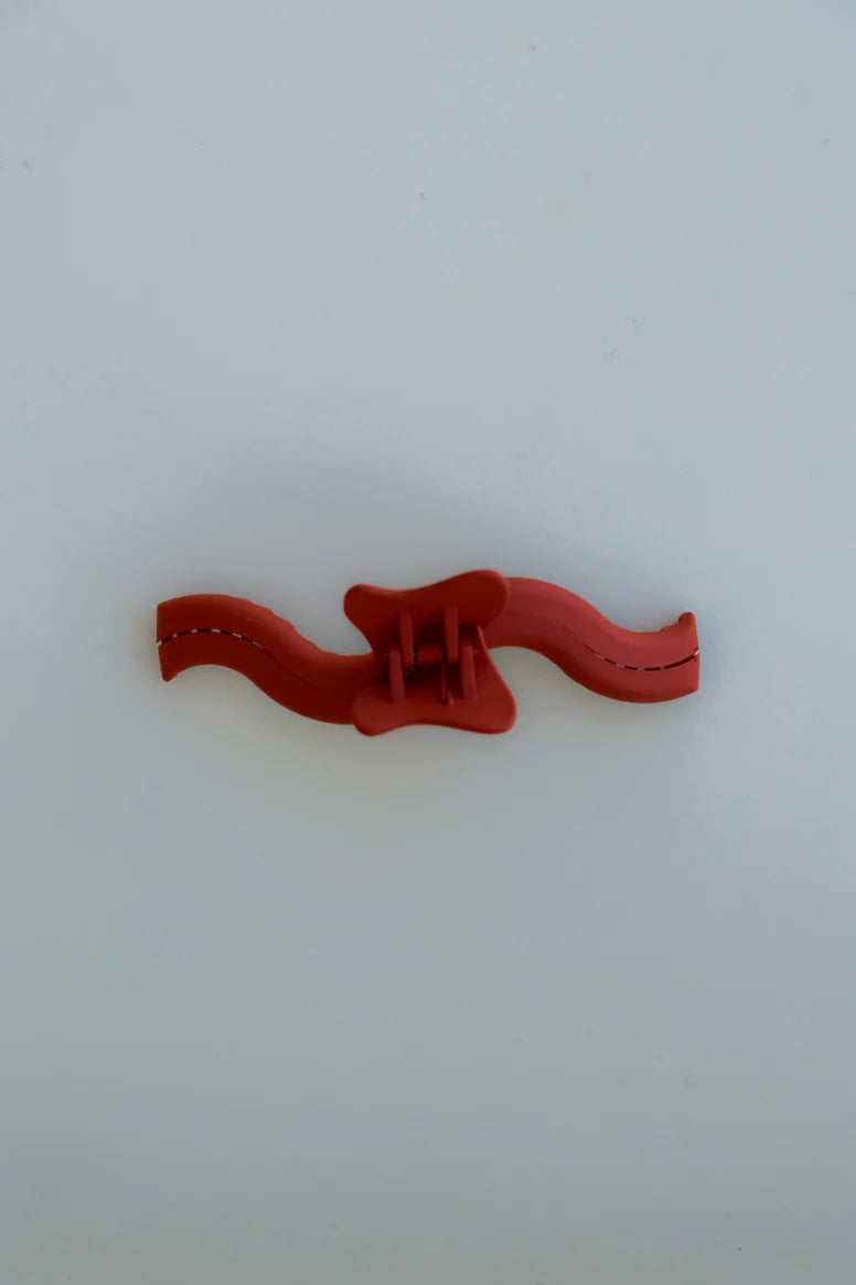 Wavy Original Hold Everything Claw