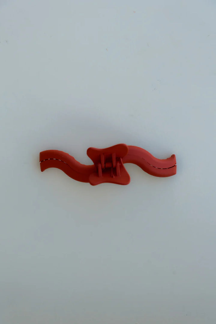 Wavy Original Hold Everything Claw