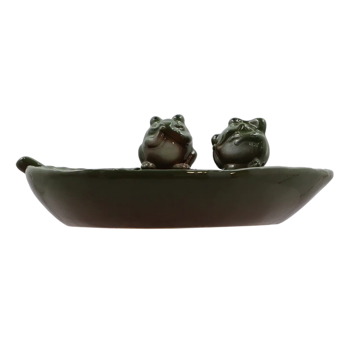 Frog Hangout Leaf Bird Bath