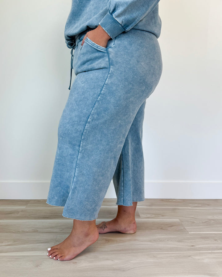 Fashionably Late Pants Curvy