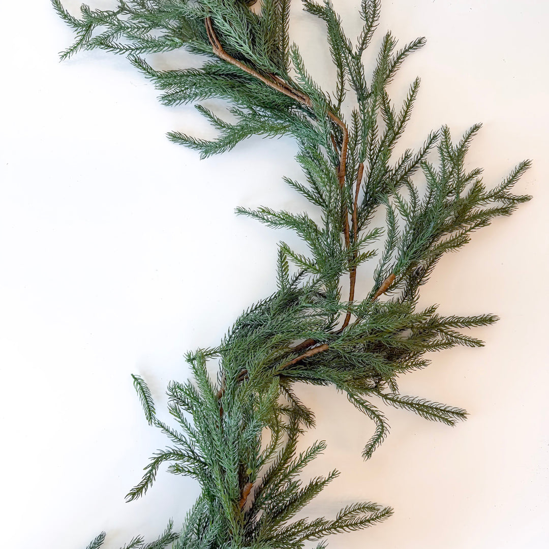 Victoria Skinny Pine Garland